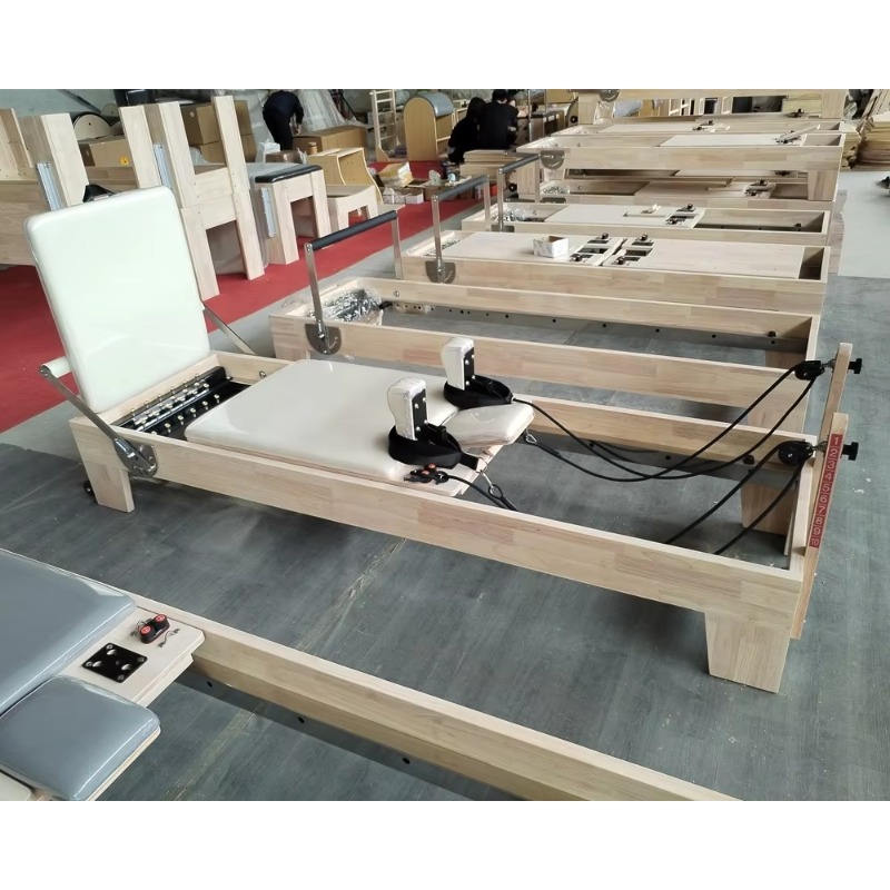 Pilates Yoga Training - Peralatan Yoga, Pilates, Reformers, Tempat Tidur
